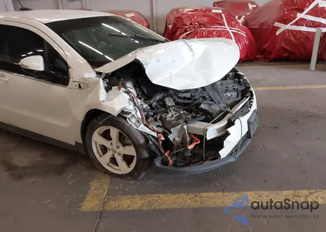 2015 Chevrolet Volt z USA, uszkodzony, nr VIN 1G1RD6E47FU127784